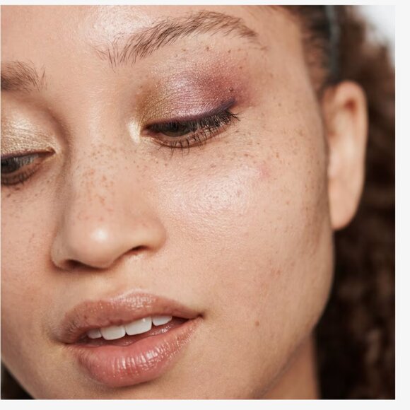 Clinique All About Shadow Duo Eyeshadow - Seashell Pink/Fawn Satin - Picture 4 of 4